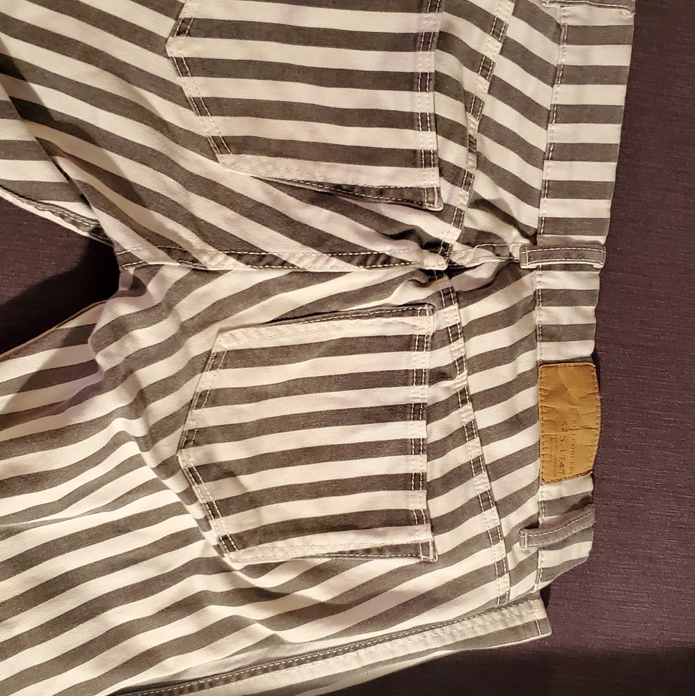 Stripped pants - Picture 2 of 2